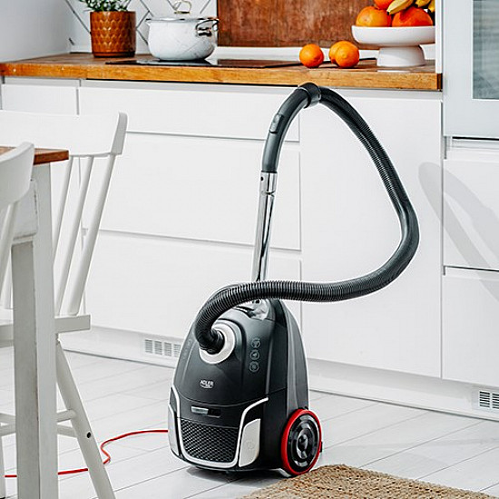 Adler Bag Vacuum Cleaner Allergy-friendly Classic AD 7054 Bagged Power 2200 W Dust capacity 2.6 L Black