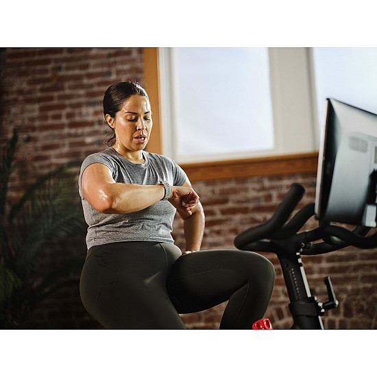 Amazfit Bip 6 Stone 5 cm (1.97) AMOLED Digital 390 x 450 pixels Touchscreen Gold GPS (satellite)