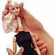Barbie Basics Model 02 mit blondem Haar, schwarzem Kleid und Gladiator-Boots, Puppe
