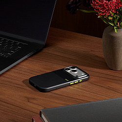 Beats iPhone 17 Pro Rugged Case mit MagSafe und Kamerasteuerung, Bergnacht, MGJM4LL/A