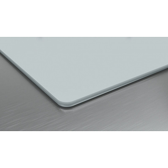 [AI generated title] Bosch Kogeplade 4 Keramisk Hvid