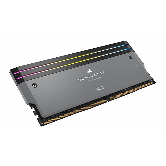 CORSAIR Dominator Titanium RGB operatyvinė atmintis su 64GB, DDR5 6000MT/s CL30 2025