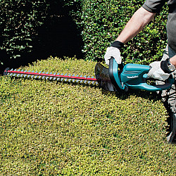 Makita UH6570 power hedge trimmer Double blade 550 W 3.8 kg