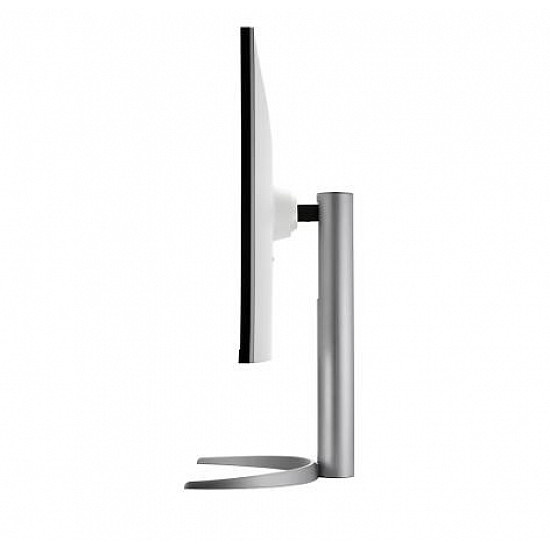 LCD Monitor LG 31.5 Panel VA 3840x2160 16:9 144 Hz Matte 5 ms Speakers Pivot Height adjustable Tilt Color Black / White 32UQ750P-W