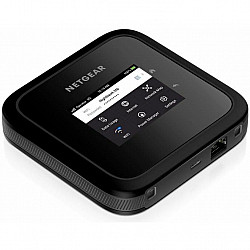 NETGEAR Nighthawk M6 5G WiFi 6 Mobiler Router AX3600 Dual-Band, 5G bis zu 2,5 Gbit/s, 1x Gigabit LAN, 90 m² Abdeckung