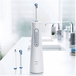 Oral-B Aquacare 6 Pro-Expert Mundskylning Hvid