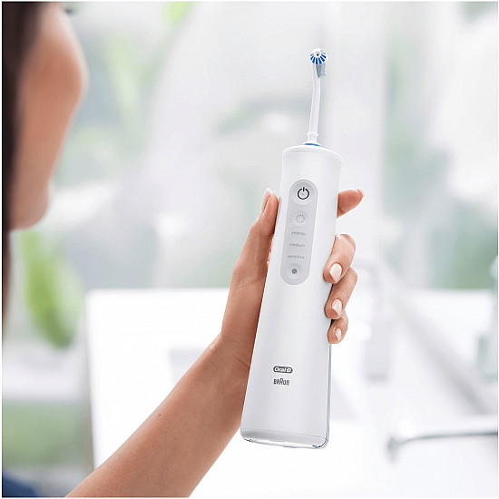 Oral-B Aquacare 6 Pro-Expert Mundskylning Hvid