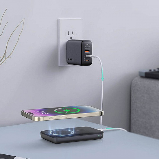 Magnetic powerbank Aukey PB-MS01, 6700mAh, 15W (black)