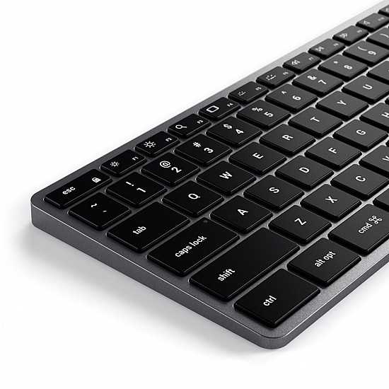 Satechi Slim W3 keyboard Universal USB QWERTY English Aluminium, Black
