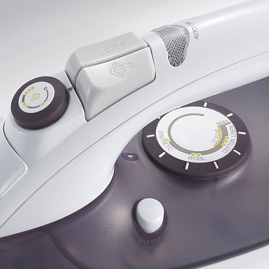 BA 3210 - Steam iron with automatic switch-off