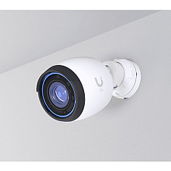 UBIQUITI NEXT-GEN INDOOR/OUTDOOR 4K POE CAMERA WITH EXCEPTIONAL IMAGE PERFORMANCE, LONG-RANGE IR NIGHT VISION, AND 3X OPTICAL ZOOM.