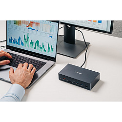 USB-C Pro Docking Station CDS-17, 17 Port , Dockingstation aluminium/schwarz, HDMI, DP, RJ-45, USB-A, USB-C, SD, microSD, Audio