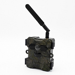 Wildcam with solar panel