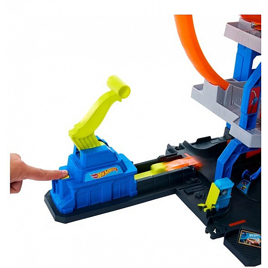 Zestaw City Mega Garaż Gigapętla Tor wyścigowy